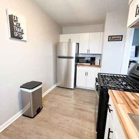 The Gateway: Entire Apartment 7 Mins From Airport Cleveland Exterior foto